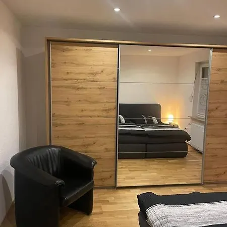 Schoene Anliegerwohnung 包纳塔